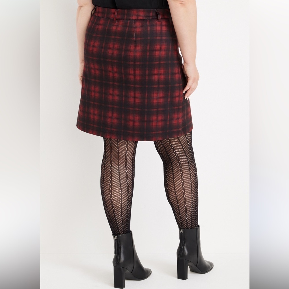 4/$20 Maurice’s plus size buffalo plaid stretchy knit mini skirt- NWT size 4x - Picture 2 of 8